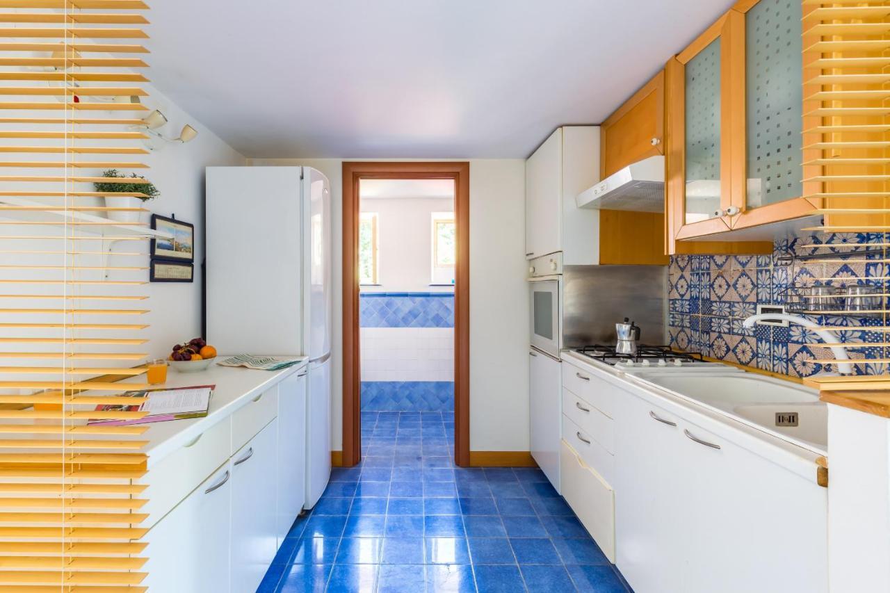 Calascione Apartments By Wonderful Italy Naples Exterior photo